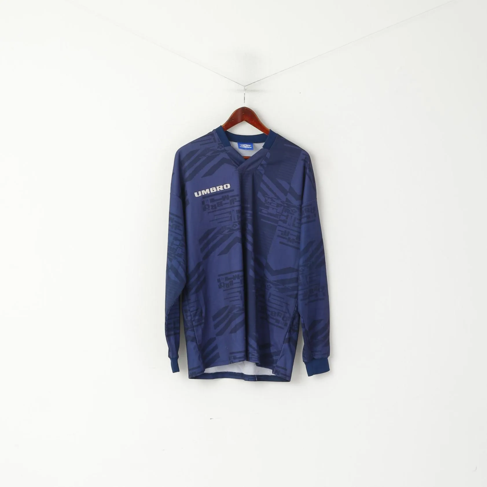 Umbro Men XL Long Sleeved Shirt Navy Vintage Football Jersey Printed Top