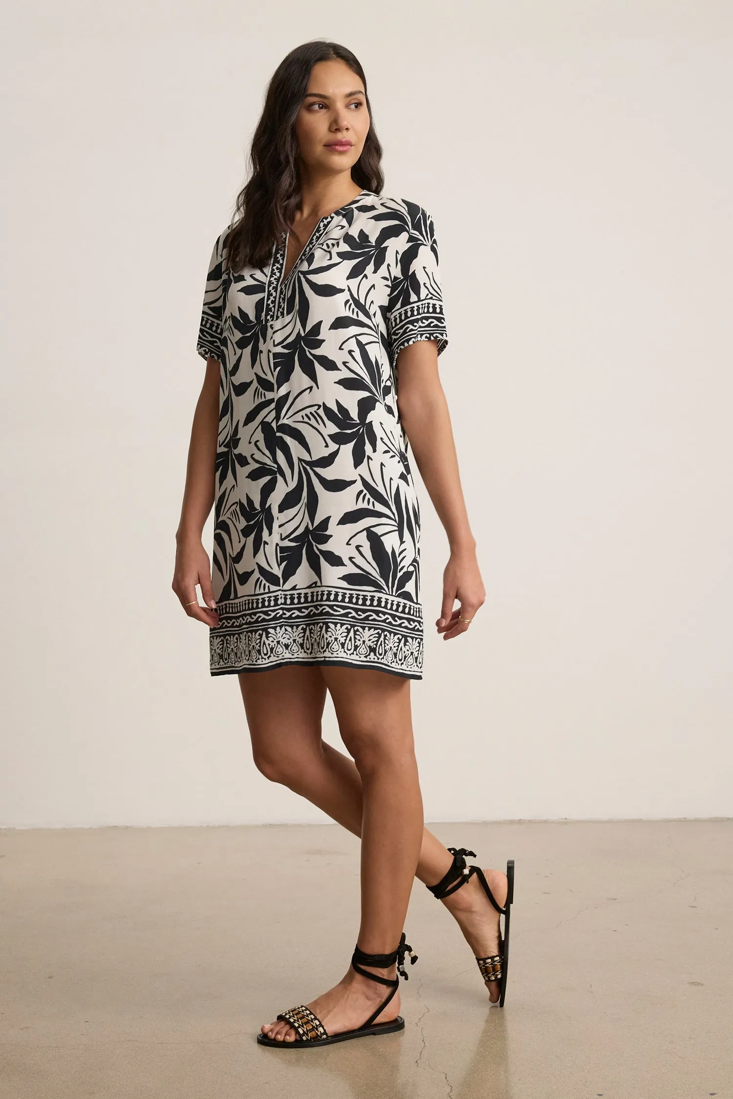 VANESSA FIJI PRINT SHORT SLEEVE DRESS