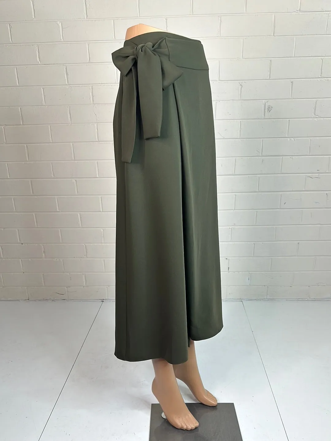 Veronika Maine | pants | size 12 | culotte | made in Australia 🇦🇺
