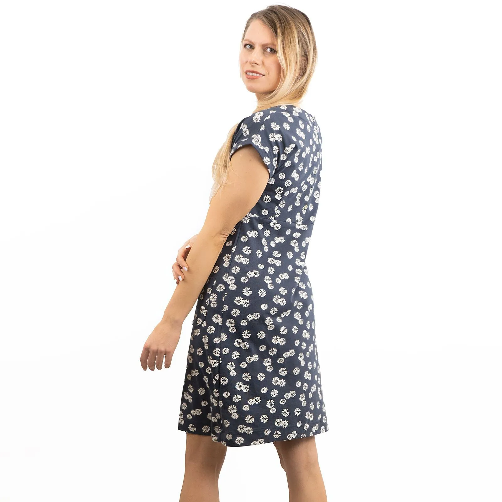 Weird Fish Tallahassee Casual Cotton Jersey Floral Print Shift Short Dresses
