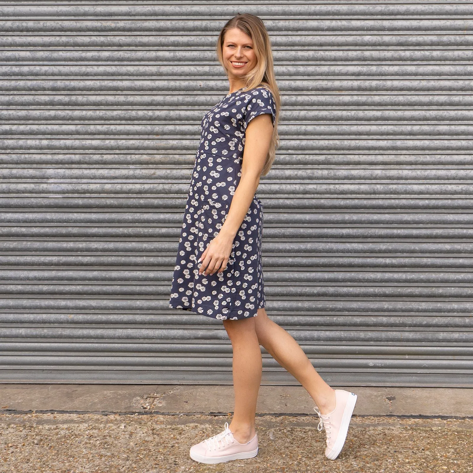 Weird Fish Tallahassee Casual Cotton Jersey Floral Print Shift Short Dresses