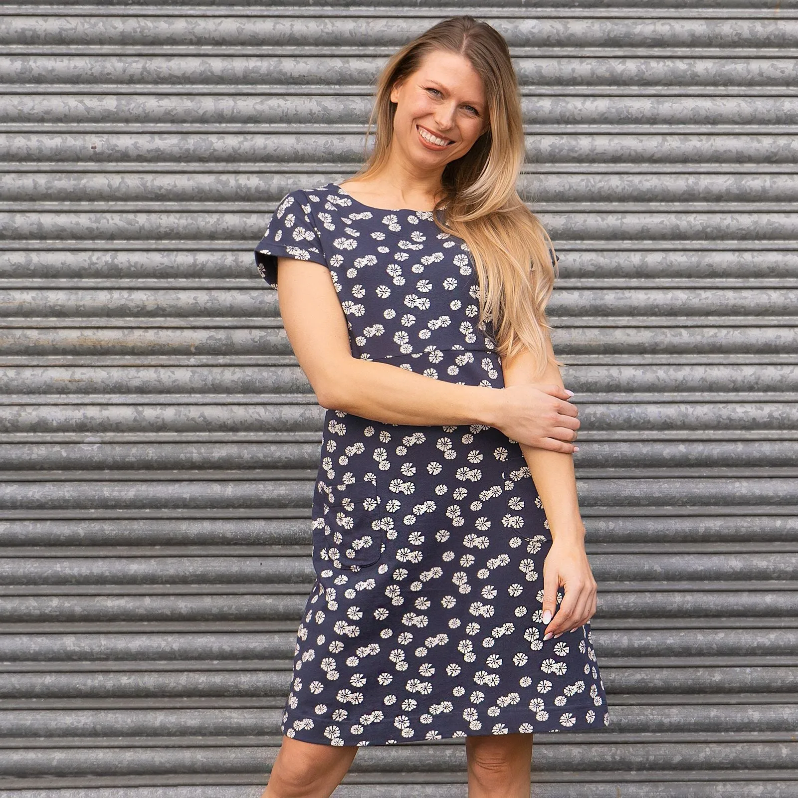 Weird Fish Tallahassee Casual Cotton Jersey Floral Print Shift Short Dresses